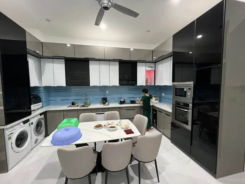 Tủ Bếp Inox Cánh Kính Mẫu TA1007 Trang Nhã