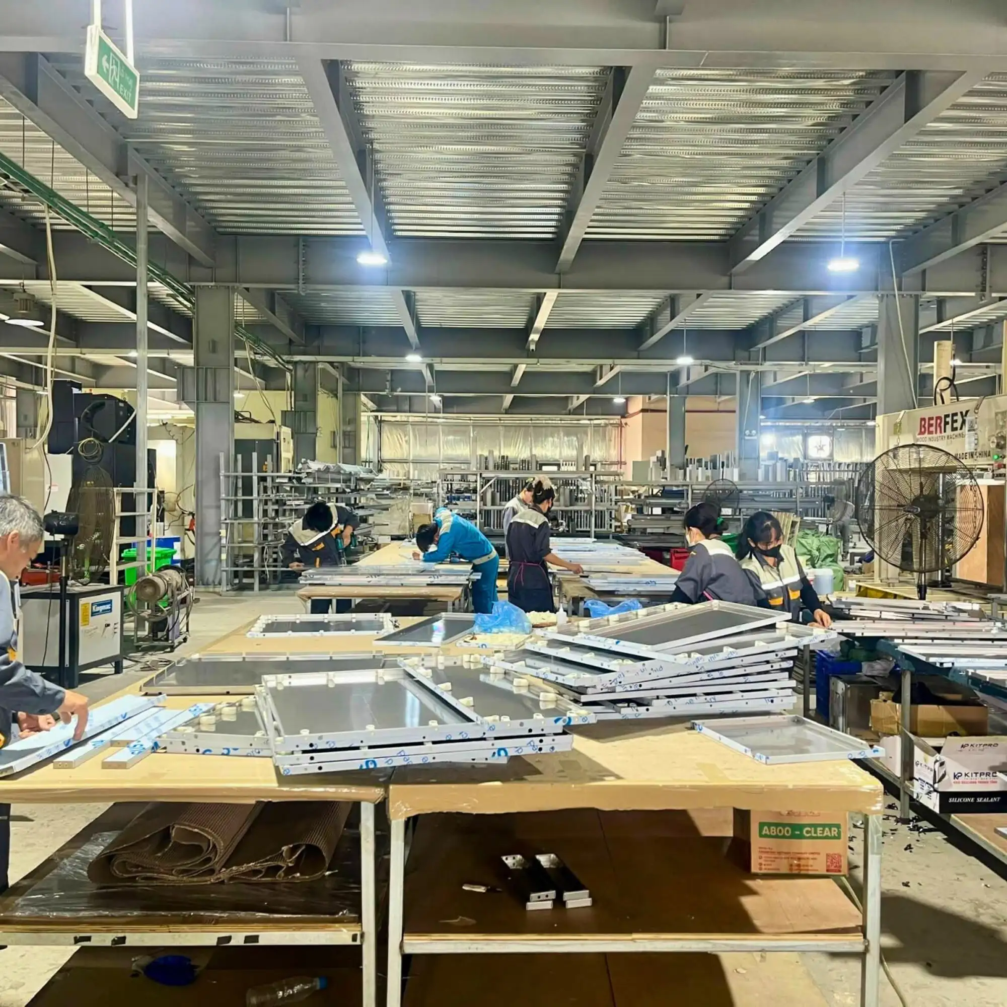 Tủ Bếp Inox Cánh Kính Mẫu TA1007 Trang Nhã - Ảnh 3