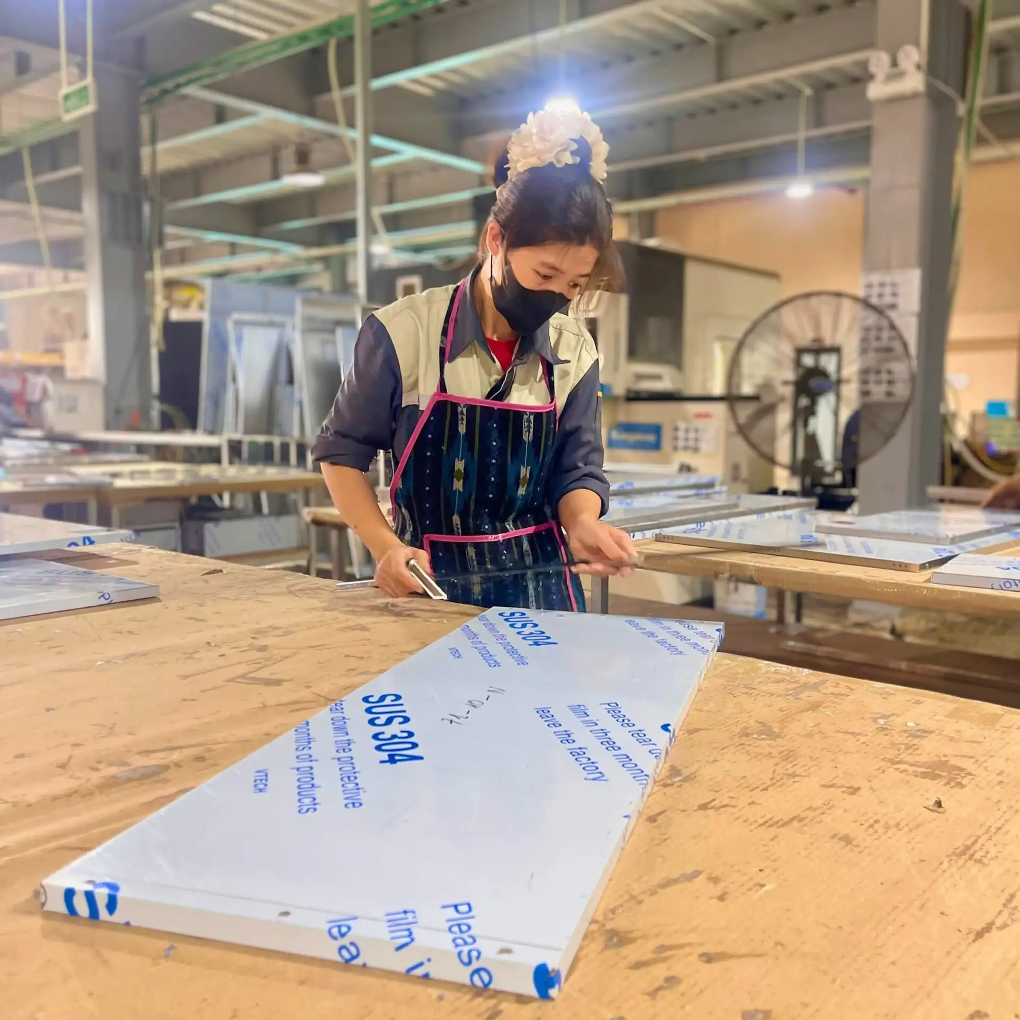 Tủ Bếp Inox Cánh Kính Mẫu TA1007 Trang Nhã - Ảnh 5