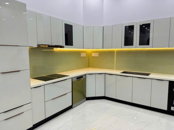 50+ Mẫu tủ bếp inox cánh kính HOT 2026