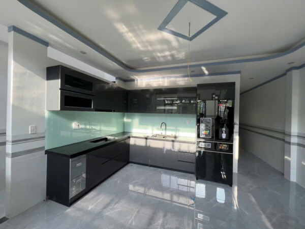 50+ Mẫu tủ bếp inox cánh kính HOT 2026