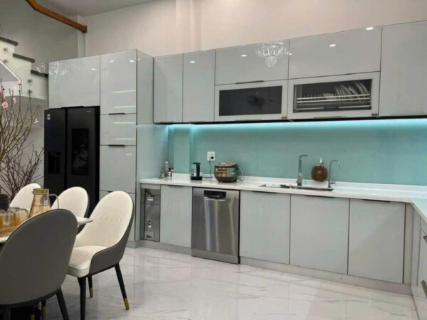 50+ Mẫu tủ bếp inox cánh kính HOT 2026
