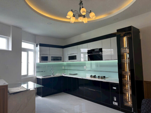 50+ Mẫu tủ bếp inox cánh kính HOT 2026