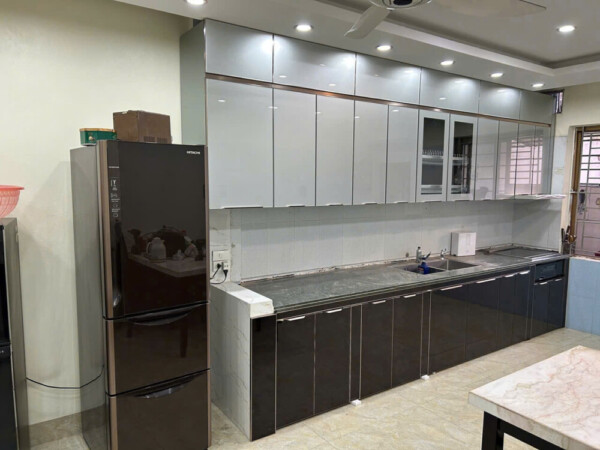 50+ Mẫu tủ bếp inox cánh kính HOT 2026