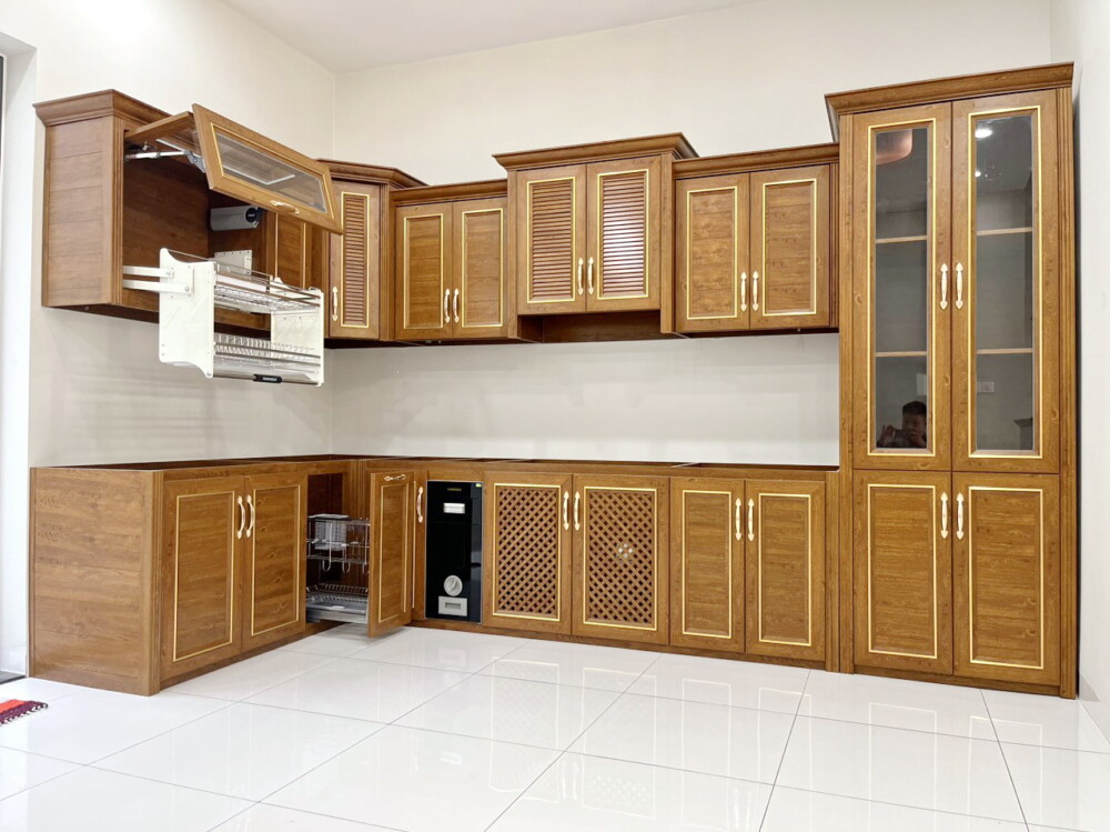 50+ Mẫu tủ bếp nhôm kính HOT 2026