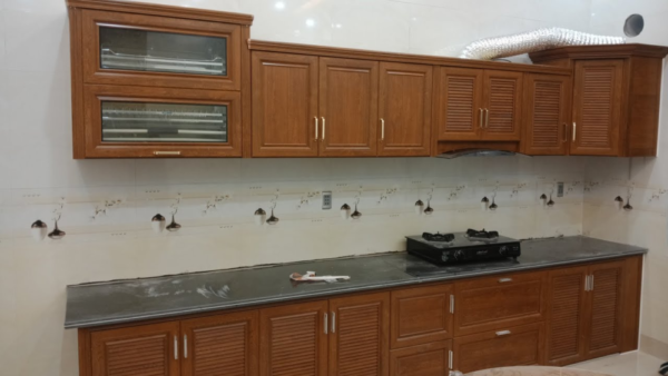 50+ Mẫu tủ bếp nhôm kính HOT 2026