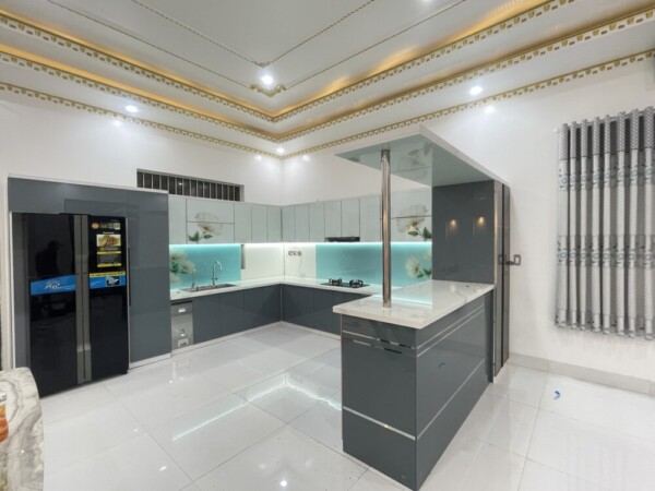 50+ Mẫu tủ bếp nhôm kính HOT 2026